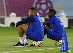 开云APP-比姆巴佩先拿到金球？登贝莱：我们没聊过这事，也不会拿这调侃他